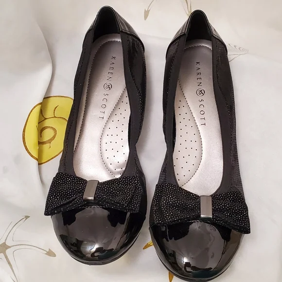 Shoes size 9.5 - Picture 11 of 11